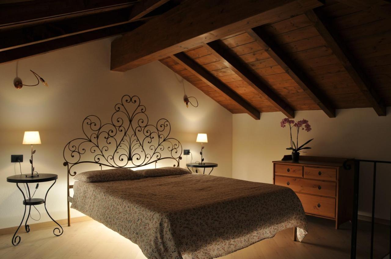 Villa Vinicia, Pool, Jacuzzi, Airco Domaso Bilik gambar